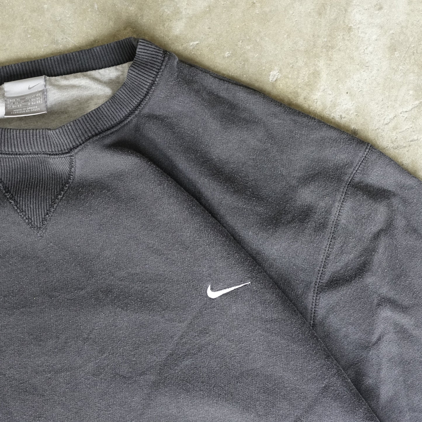 Vintage 90s Nike Small Logo Crewneck - L