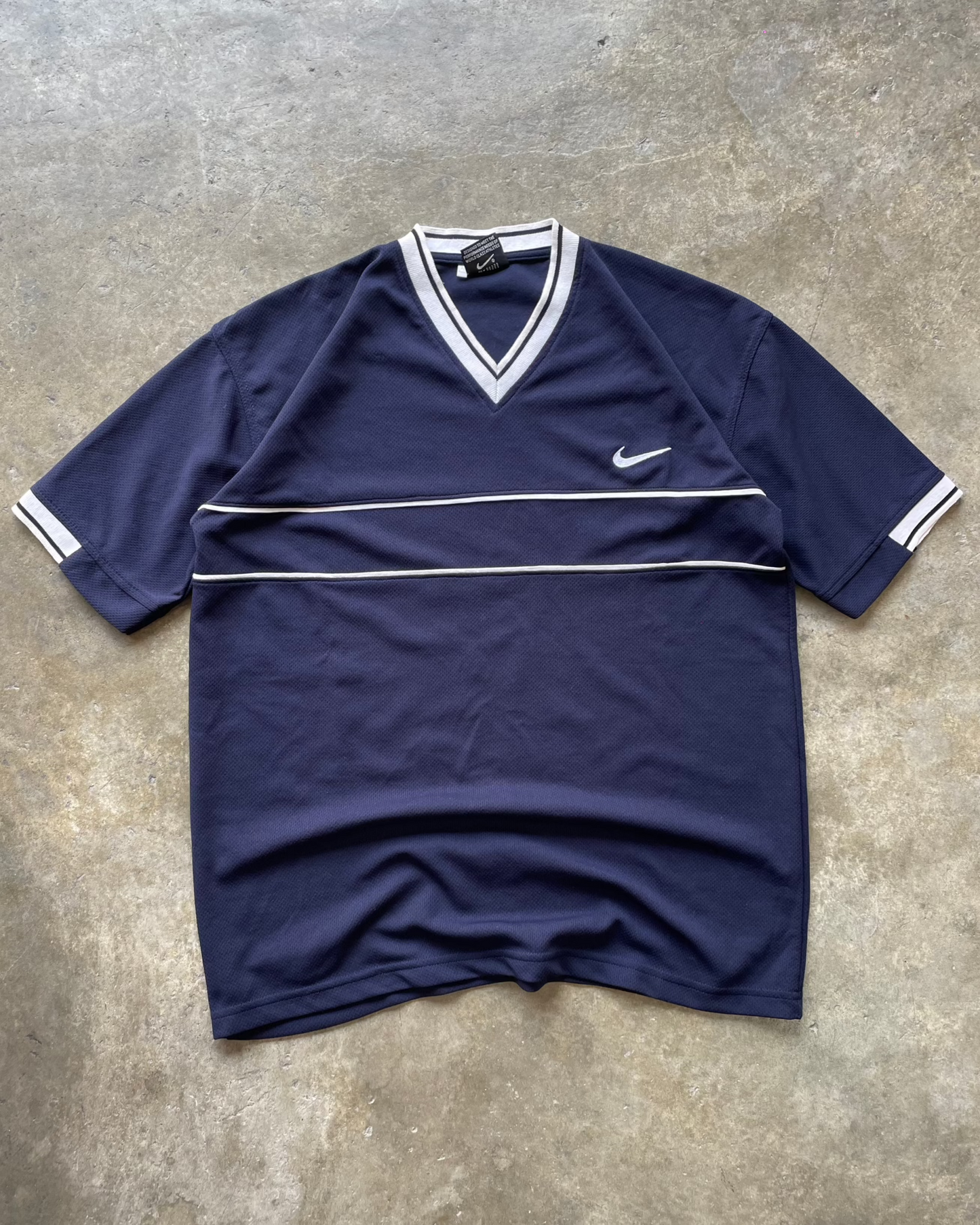 Nike Vintage Navy Blue T-shirt - L