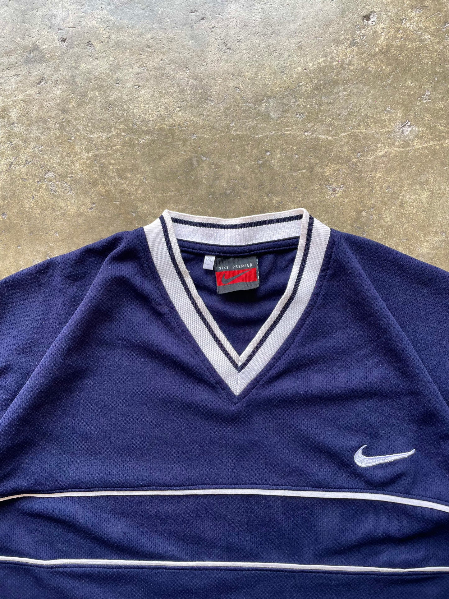 Nike Vintage Navy Blue T-shirt - L